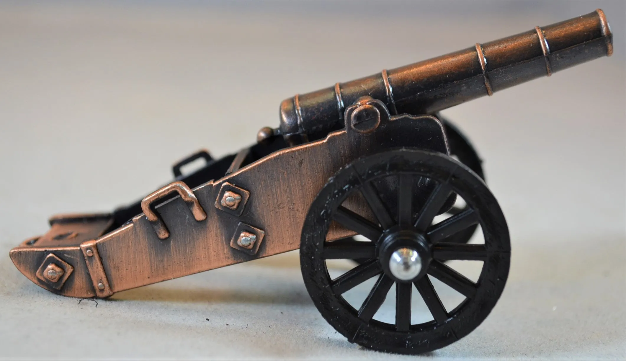American Revolution Cannon Die-cast Pencil Sharpener Americana
