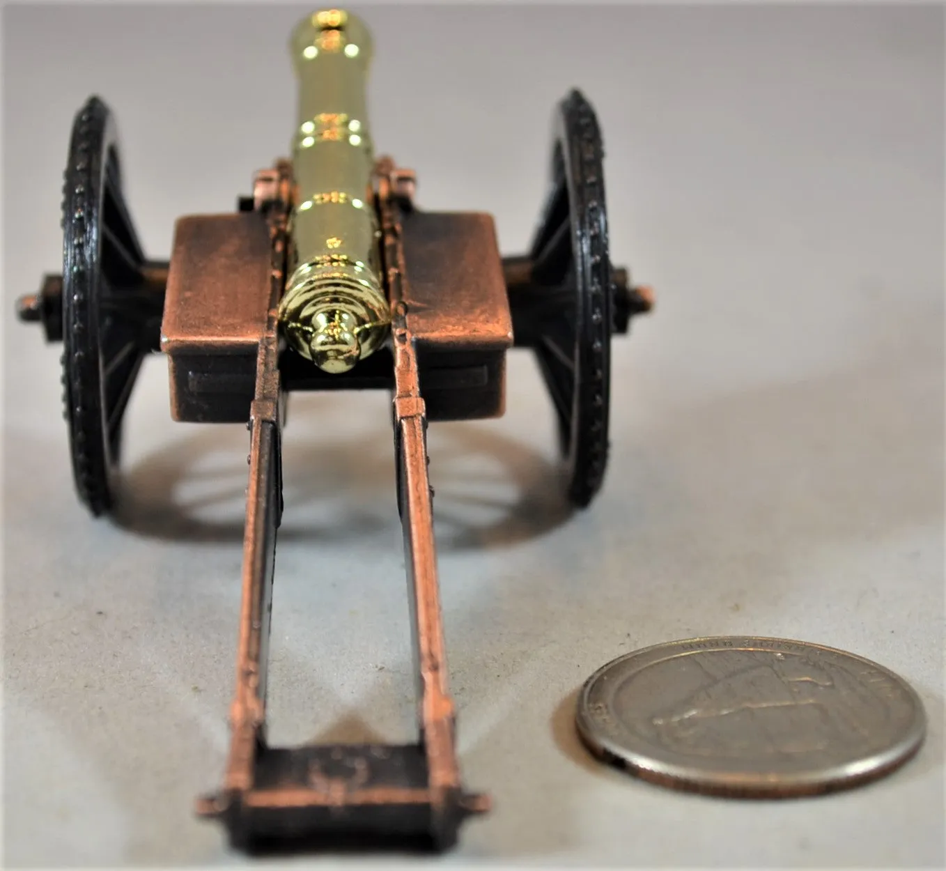 American Revolution Die-cast English 6 lb Field Cannon Americana