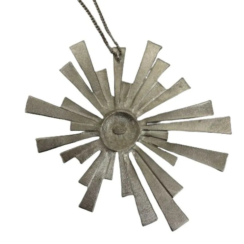 Chanel Excellent CC Comte Pendant 2005 Palladium Plated Strass Necklace