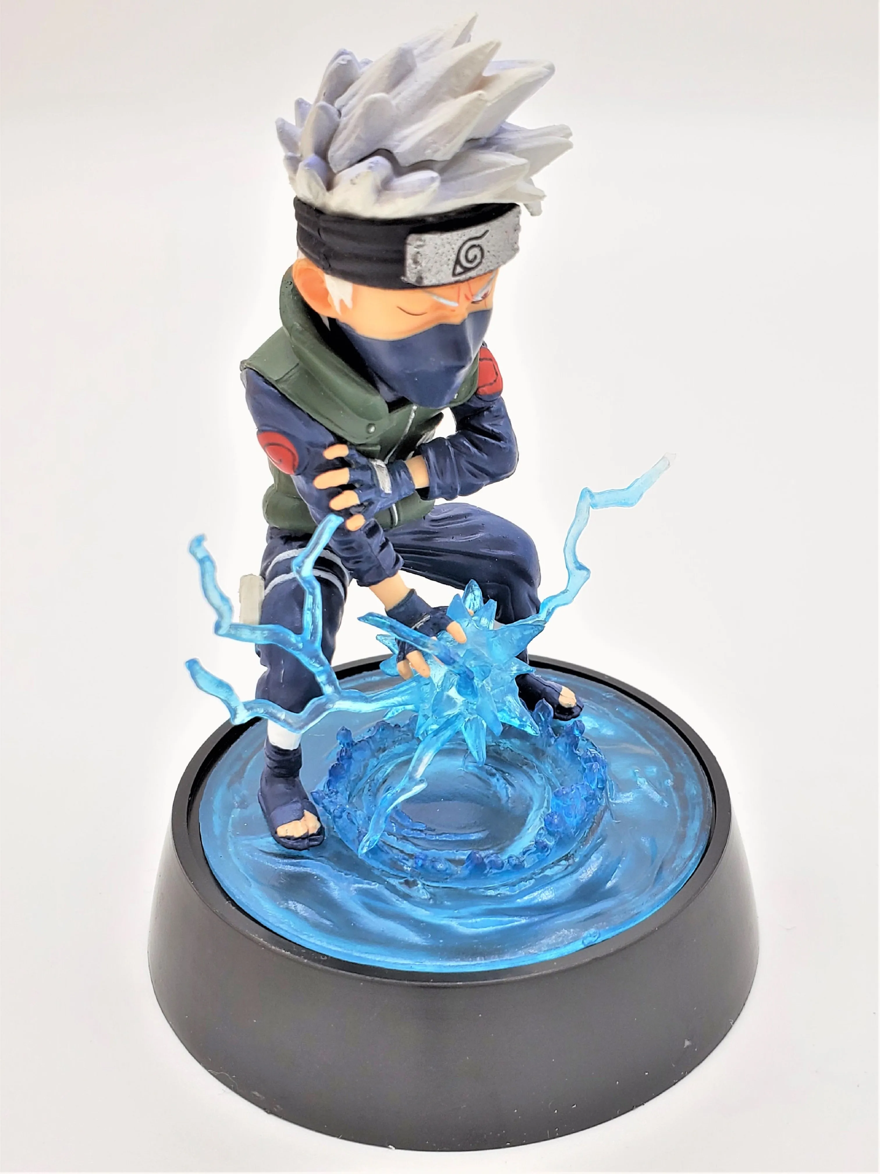Exclusive Hatake Kakashi Action Figure with his ultimate Chidori move and Sharingan eyes